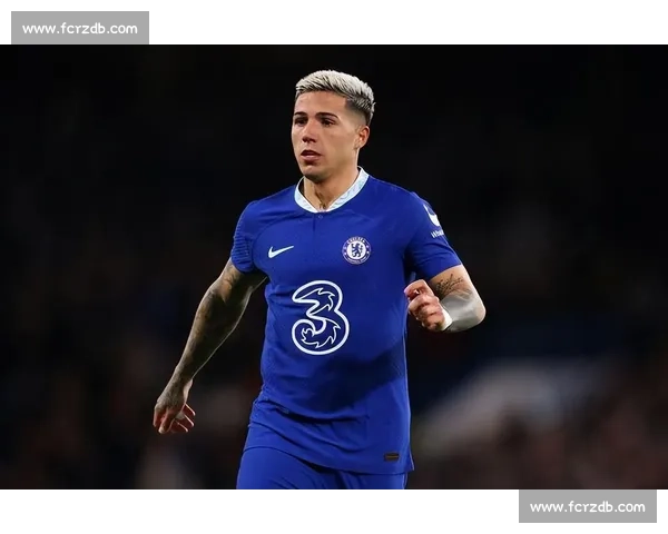 恩佐：切尔西中场指挥官，双料王引领攻防新高度
