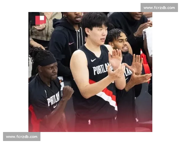 布朗尼杨瀚森梦幻联动！金牌训练师揭秘体能特训密码，夏联冲刺在即