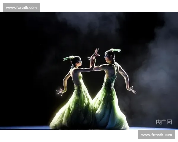 日本传统舞蹈表演引发审美争议：文化表达与大众认知的碰撞